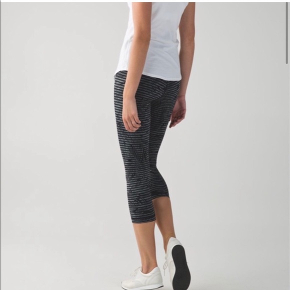 Lululemon Wunder Under Crop High Rise II Palm Roll Down Luon Stripe Play Slate - Picture 4 of 11